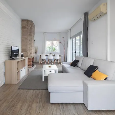 Magnifica Casa Al Lado De La Playa Holiday home Castelldefels